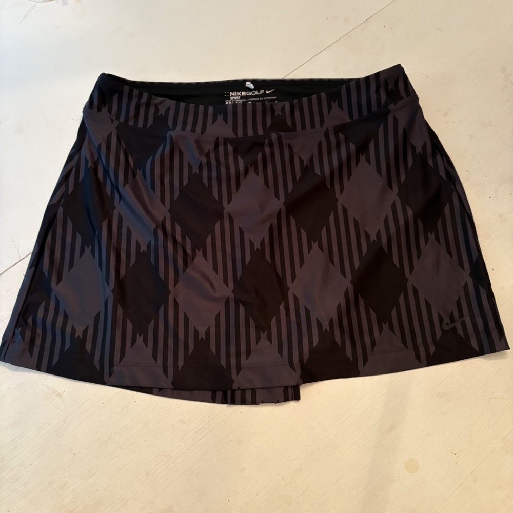 Nike Golf Tour Performance Skort for Golf/Pickleball/Tennis